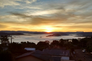 TEMPERATURA AGRADÁVEL NA MANHÃ DE SEXTA-FEIRA