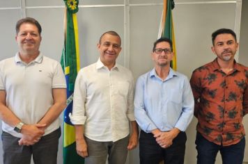 Prefeito Paulo Duarte cumpre agenda em Porto Alegre 