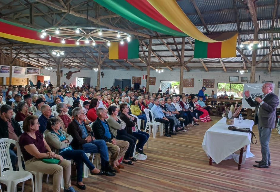 Rodeio Bonito promove encontro comemorativo ao dia do idoso