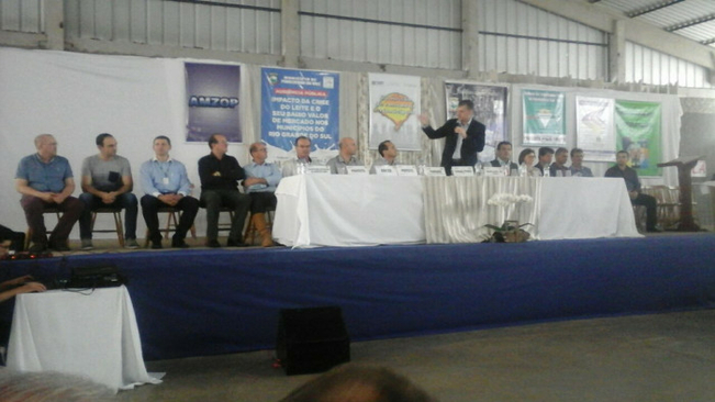 LIDERANÇAS MUNICIPAIS PARTICIPAM DE AUDIÊNCIA PÚBLICA SOBRE O SETOR LEITEIRO 