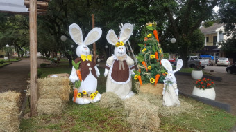 DECORAÇÃO DE PÁSCOA ESTÁ SENDO MONTADA