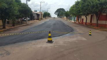 MANUTENÇÃO ASFÁLTICA É REALIZADA