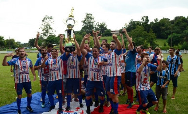 FINAL DO CAMPEONATO REGIONAL DE FUTEBOL DE CAMPO ACONTECEU NO ÚLTIMO SÁBADO